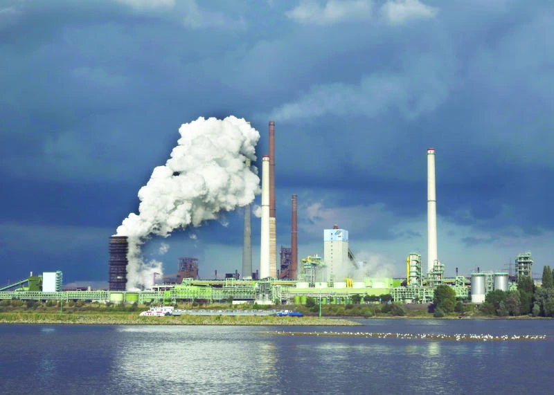 Steel output falls, more cuts needed