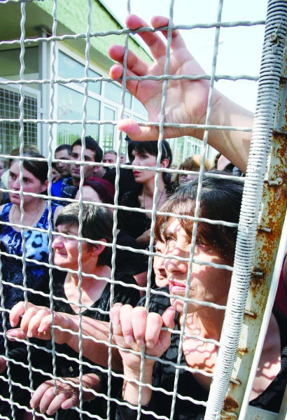 Georgian protesters demand prosecutions in prison abuse