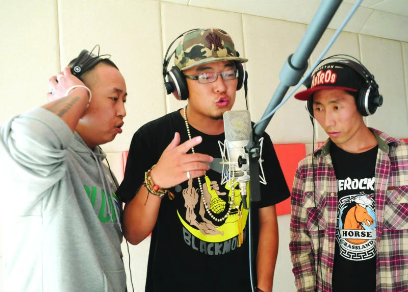 China’s Mongolians rap on coal and cash