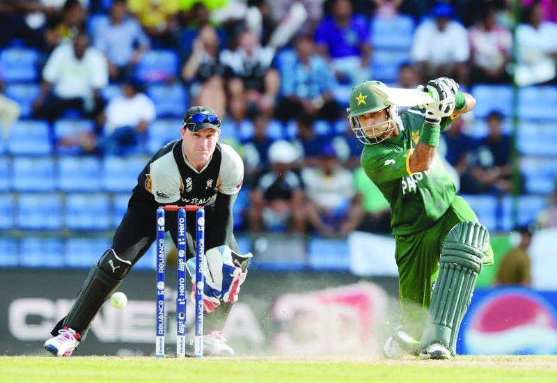 Hafeez and Ajmal give Pakistan winning start