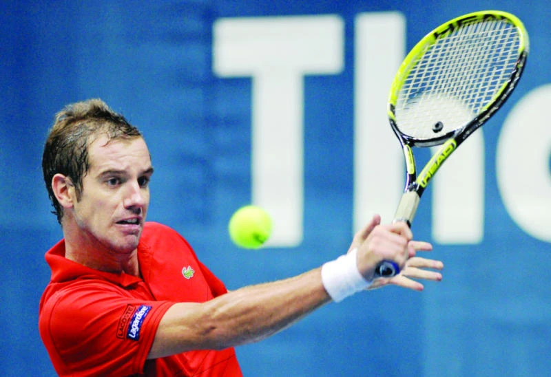 Gasquet to face Simon in all-French final