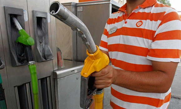 Oil falls below $ 114 on economic concerns