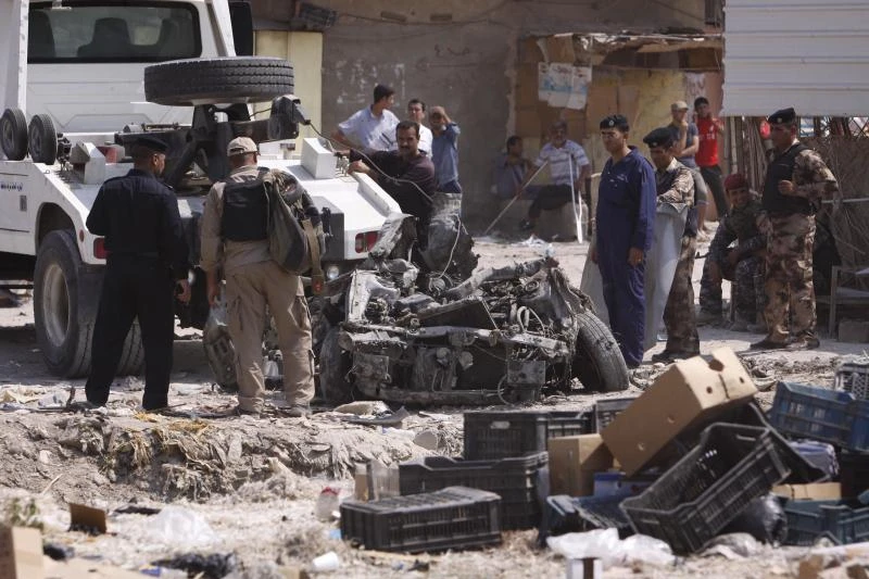 Wave of attacks kills 71 in Iraq