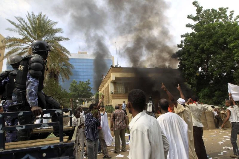 Ex-convict linked to anti-Islam film questioned as protests go global