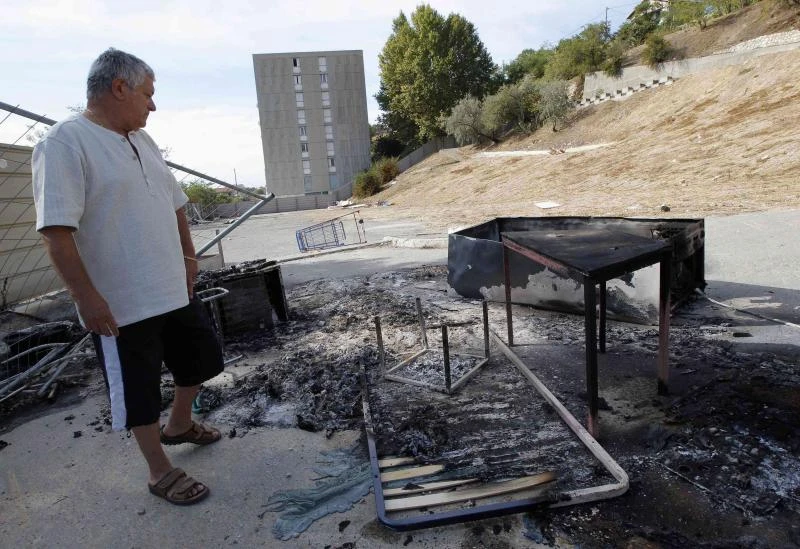 Tensions rising in France after burning of Roma camp