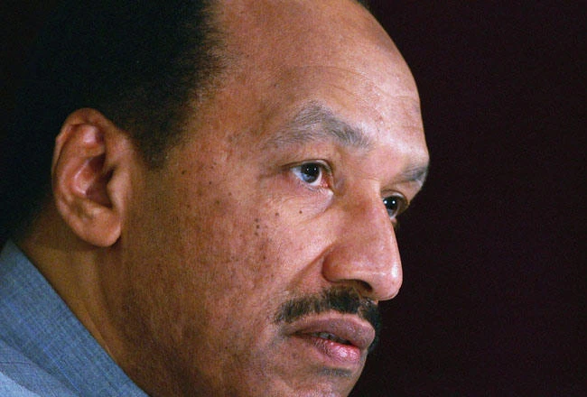 Bin Hammam blogger ordered to reveal sources