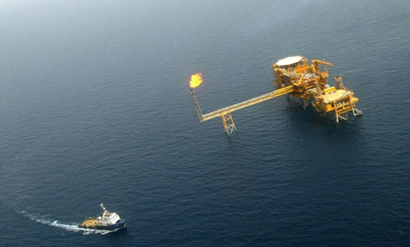 Eni makes first big oil discovery in Ghana