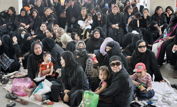 Expat women face bleak job prospects