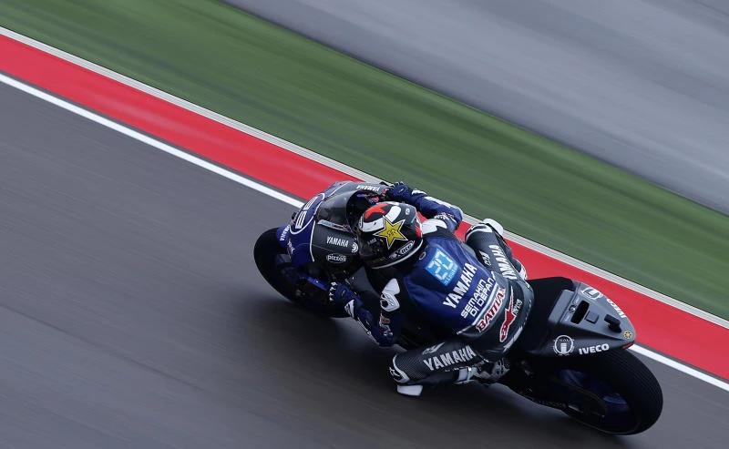 Lorenzo takes pole at Aragon GP