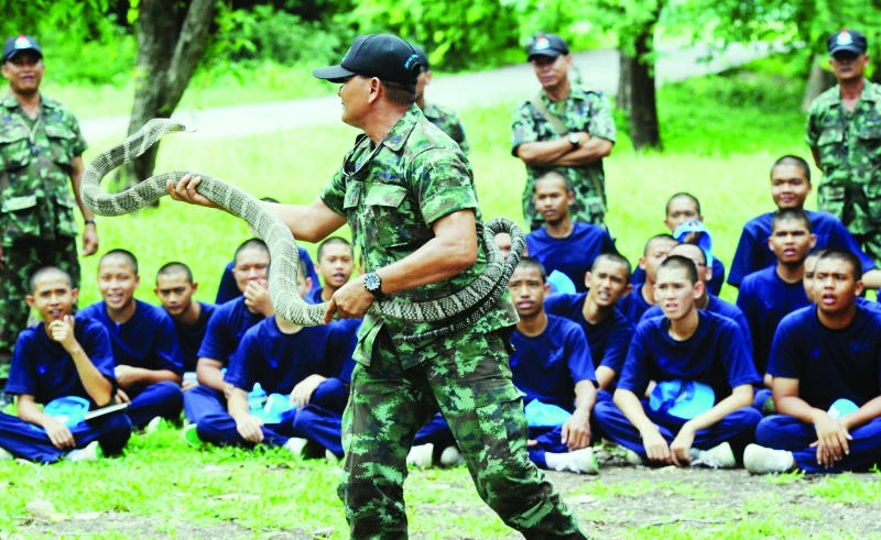 Thailand schools
grapple with student gangs