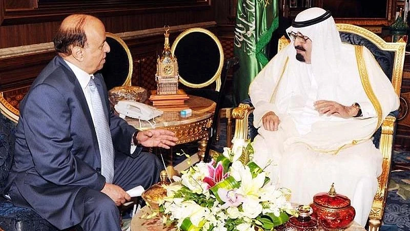 Custodian of the Two Holy Mosques receives Yemeni President