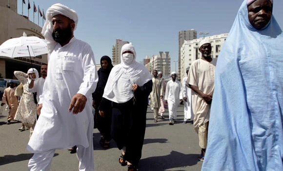 Pilgrims advised to avoid midday sun