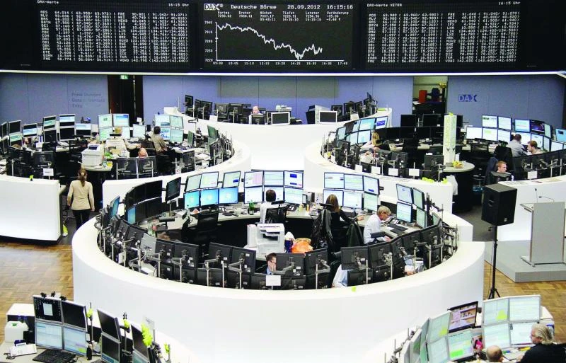 Top-grade corporate bonds pricey, investors move to junk