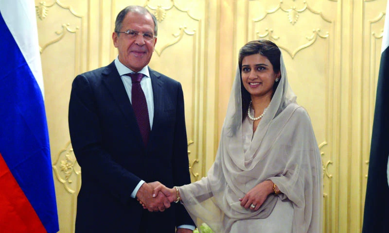 Pakistan, Russia vow to boost ties