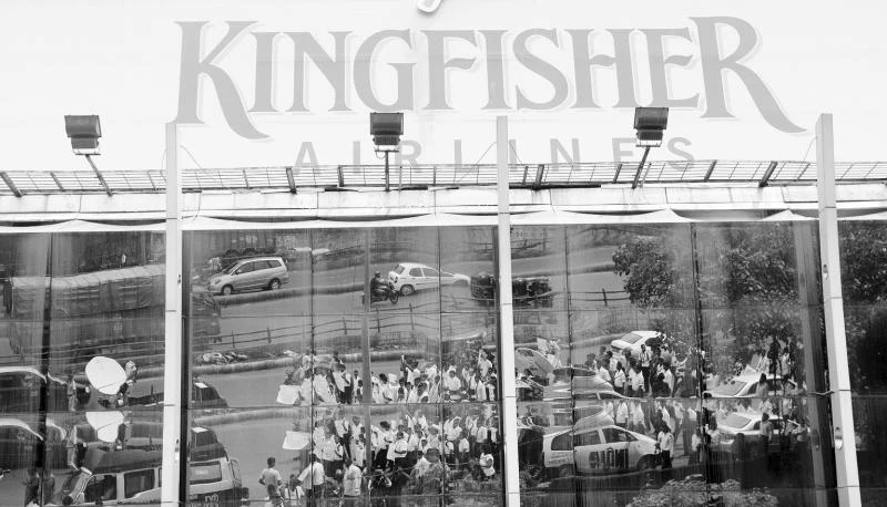 India may shut Kingfisher as fleet remains grounded
