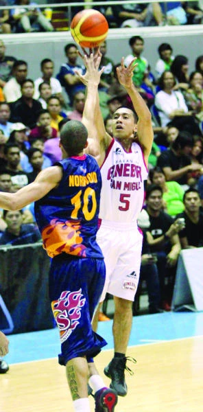 Tenorio lifts Ginebra past Rain or Shine 98-94