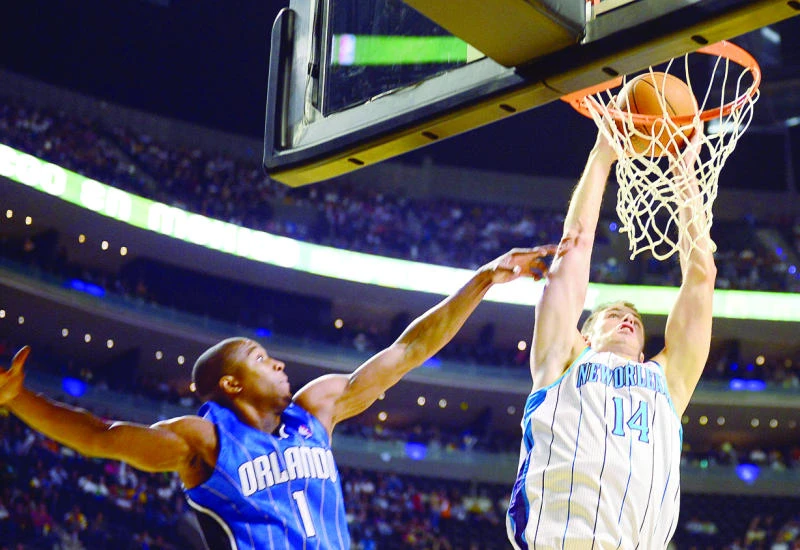 Howard-less Magic stung by Hornets in Mexico City
