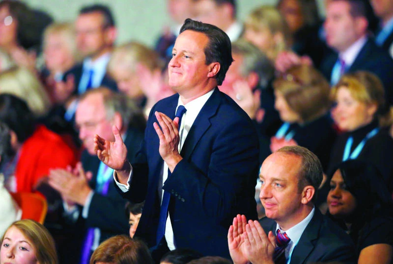 Cameron backs referendum on new Britain-EU deal