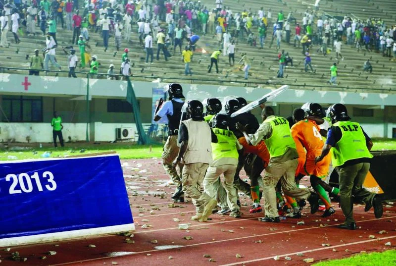 Drogba double for Ivorians sparks riot in Dakar