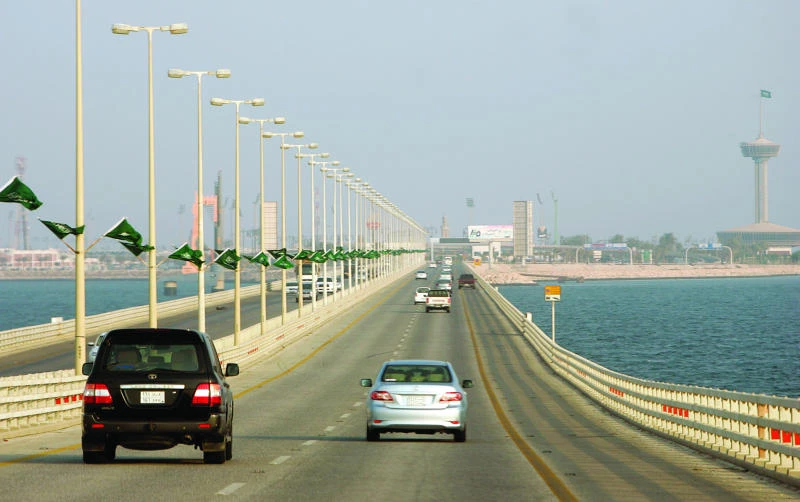 Millions cross King Fahd Causeway