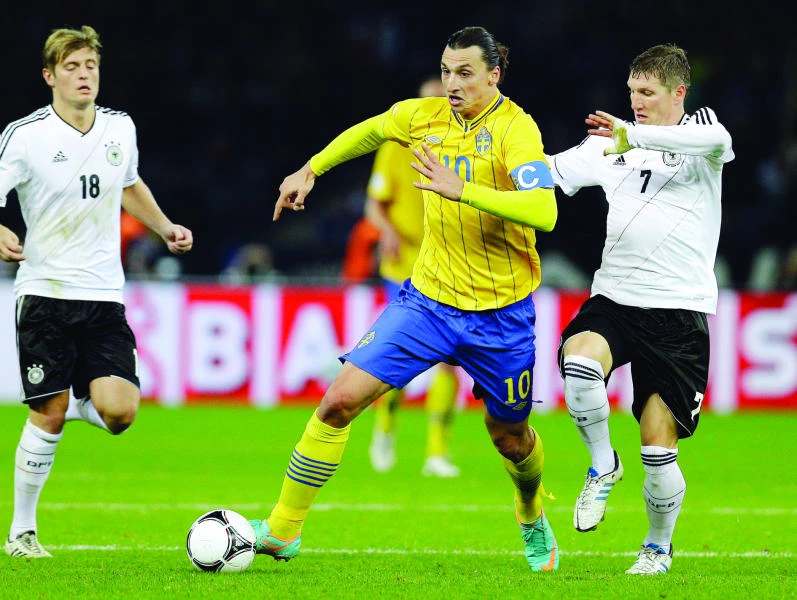 Germany, Spain lose perfect marks after draws
