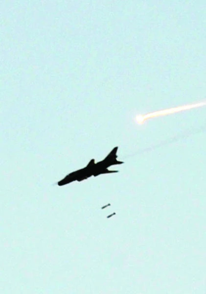 Assad’s jets resume bombarding Maaret Al-Numan