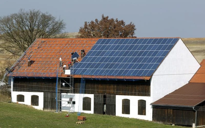 Buyers of solar startups will need cash, patience