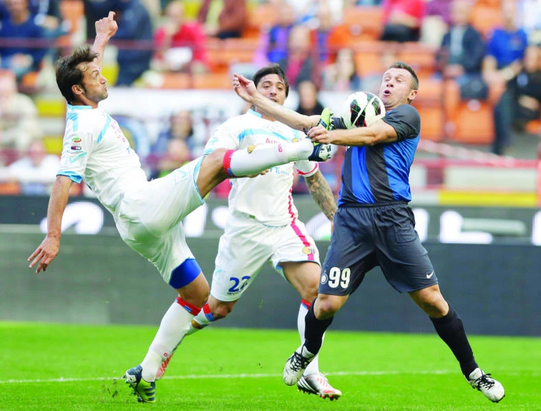 Cassano leads Inter to 2-0 win over Catania