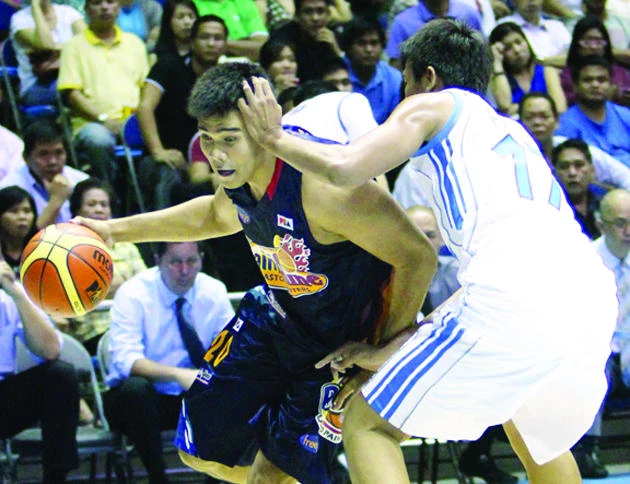 Rain or Shine mounts 4th quarter rally to beat San Mig