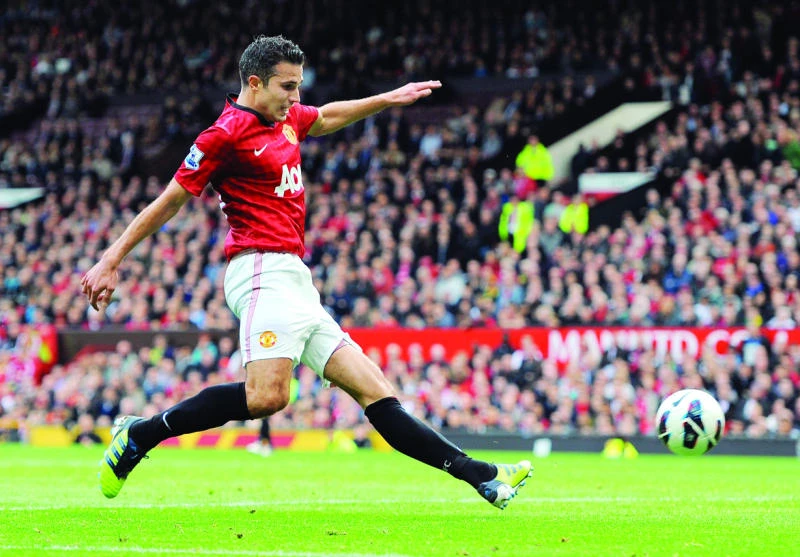 Chelsea hosts United as top 2 face off in Premier League