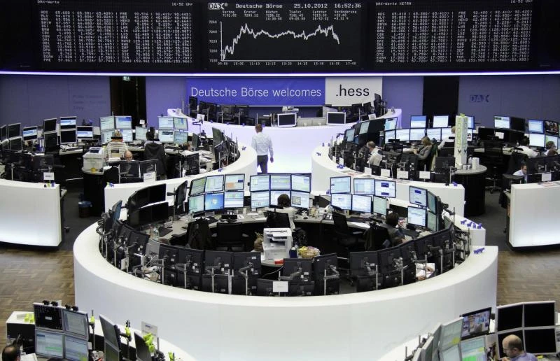 Merkel pushes for better financial market regulation