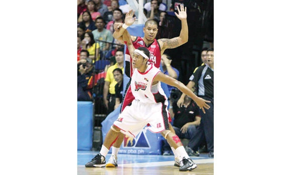Alaska tears Ginebra apart 87-69