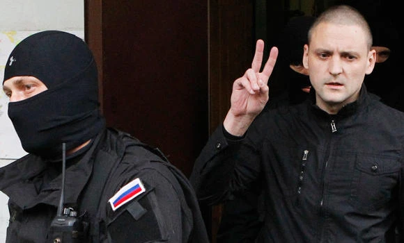 Russia opens probe against opposition leader