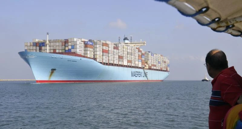 Maersk shifts focus to oil and drilling from containers