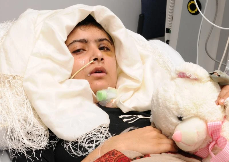 Pakistani girl shot by Taleban “doing well“