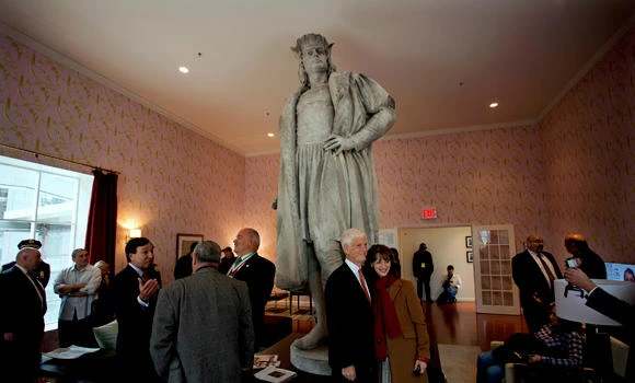 Living room built around NYC Columbus statue a hit