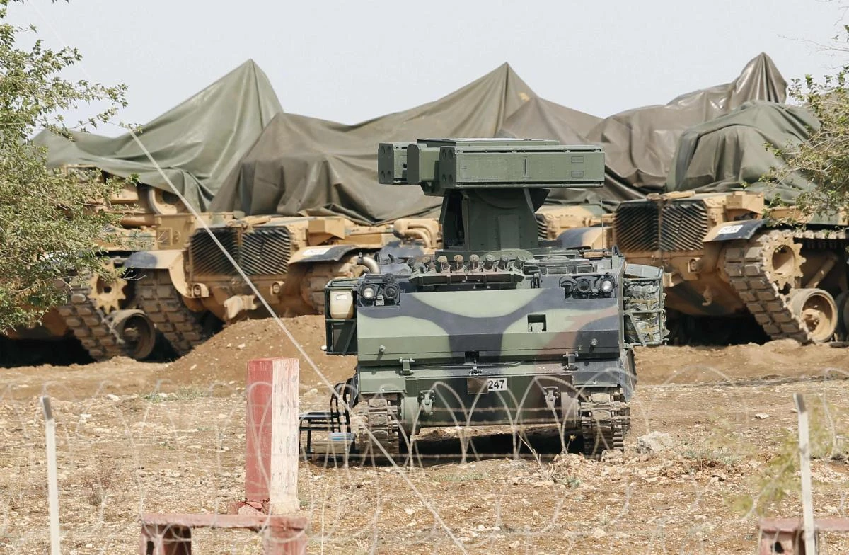 Turkey strikes back after fresh shelling from Syria