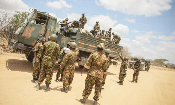 Lawlessness in Somali port after rebels retreat