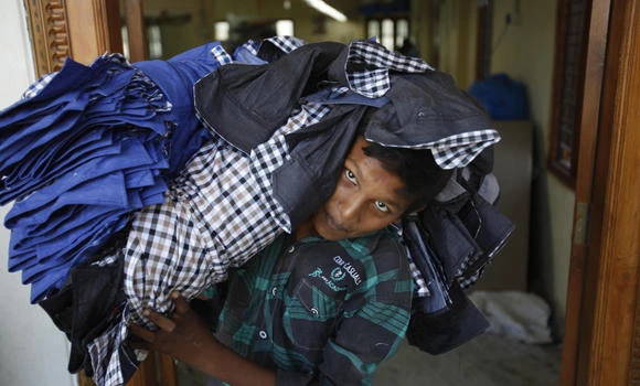 India inflation rises to 7.8 percent in September