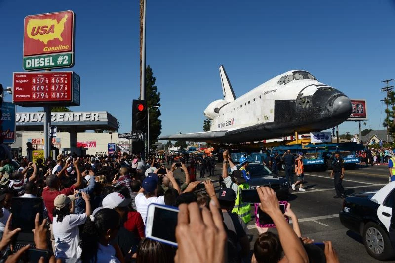 Space shuttle Endeavour finally reaches retirement home