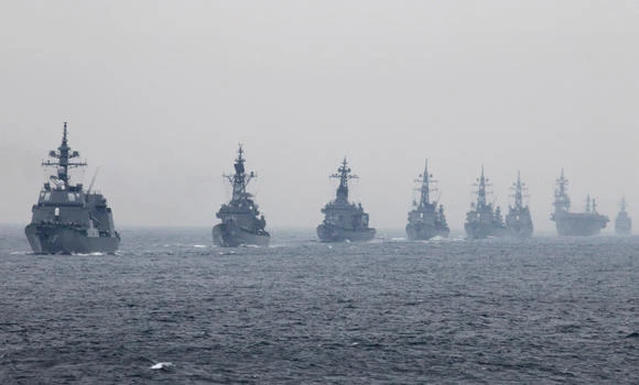 Japan navy showcases warships amid spat with China