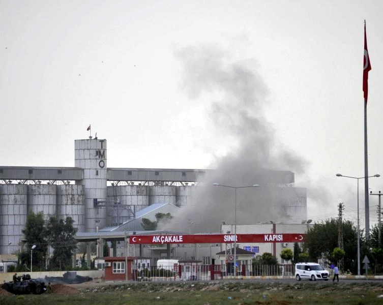 Turkey, Syria trade fire; border tensions mount