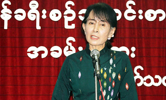 Myanmar’s Suu Kyi says willing to be president