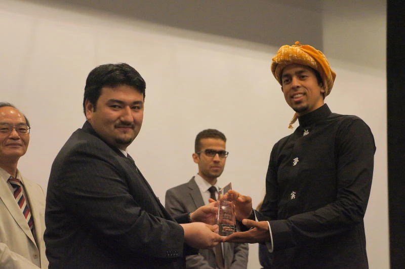 Saudi attaché to Japan honors students