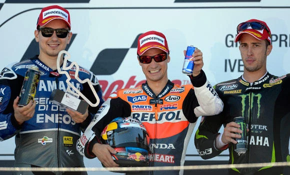 Pedrosa wins Aragon GP ahead of Lorenzo