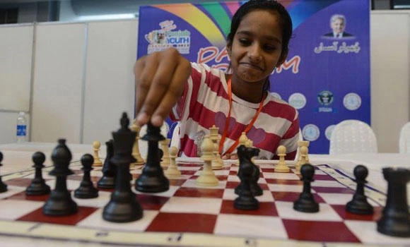 Pakistan sets world records in plugs, bread, chessboards