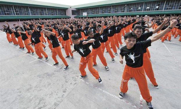 Philippine jailbirds perform ‘Gangnam Style’