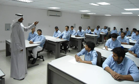 Private companies woo Saudi workers offering big incentives