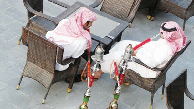 Female inspectors to enforce shisha ban in cafes, salons