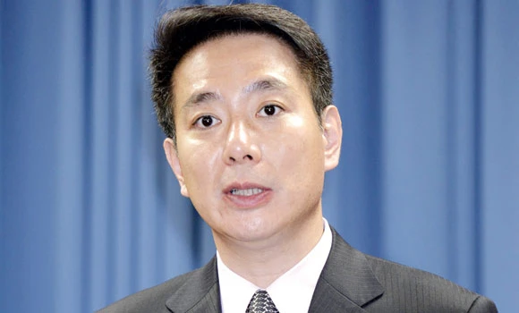 BoJ: Japan economy faces risks from global slowdown